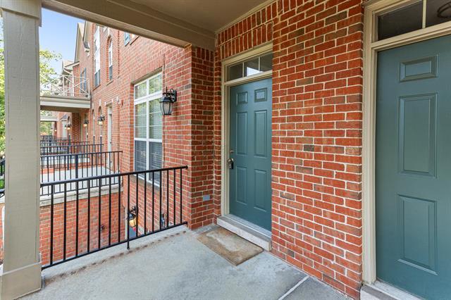 Property Photo: 39621 Springwater Drive MI 48168