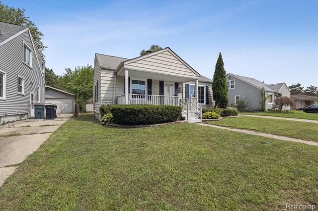 Property Photo: 2309 Middlesex Avenue MI 48067