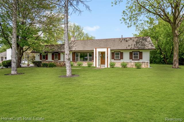 Property Photo: 3930 Harris Lane MI 48323