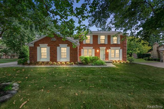 Property Photo: 21309 Parklane Street MI 48335
