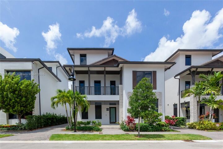 8173 NW 47th Ter  Doral FL 33166 photo