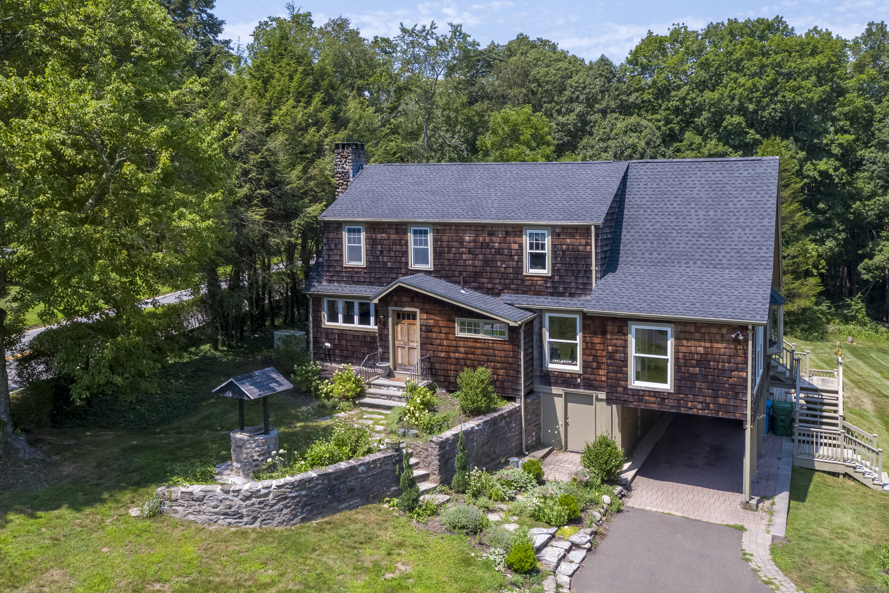 Property Photo: 593 Route 148 CT 06419