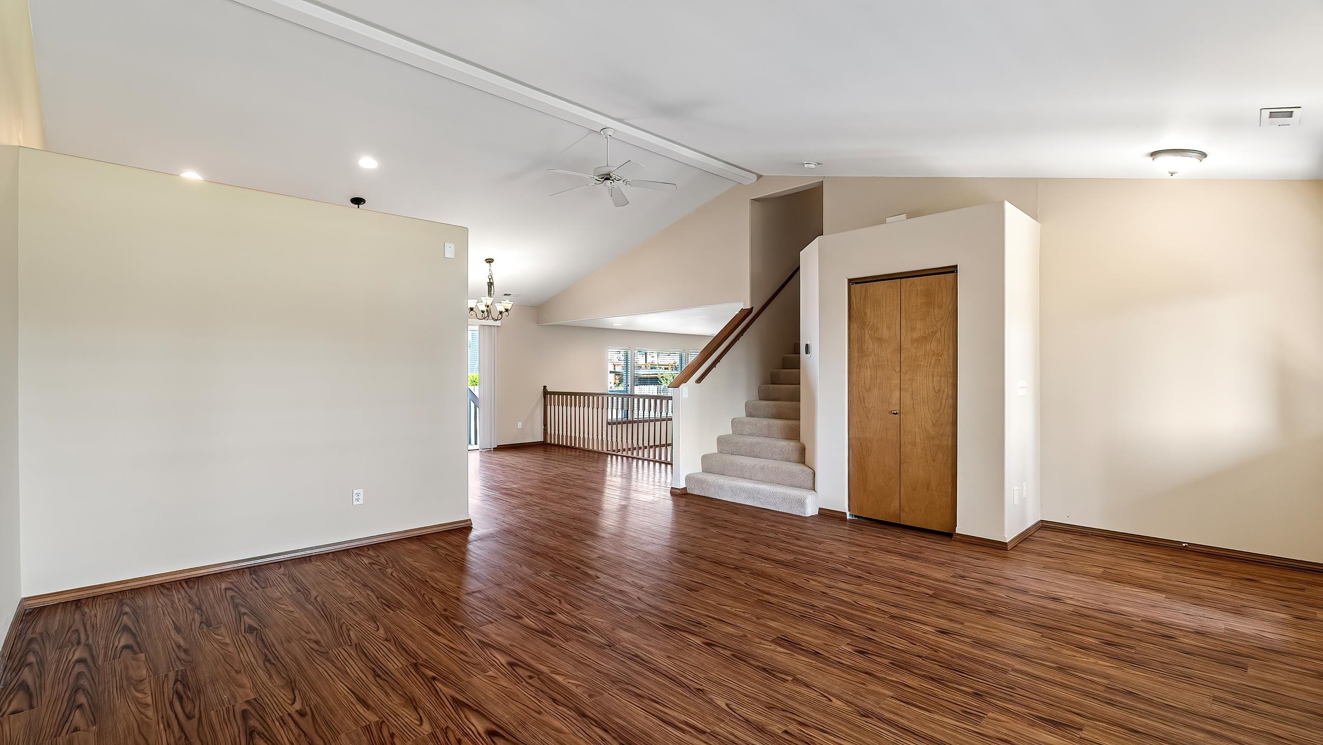 Property Photo: 10112 W Richland Rd WA 99004