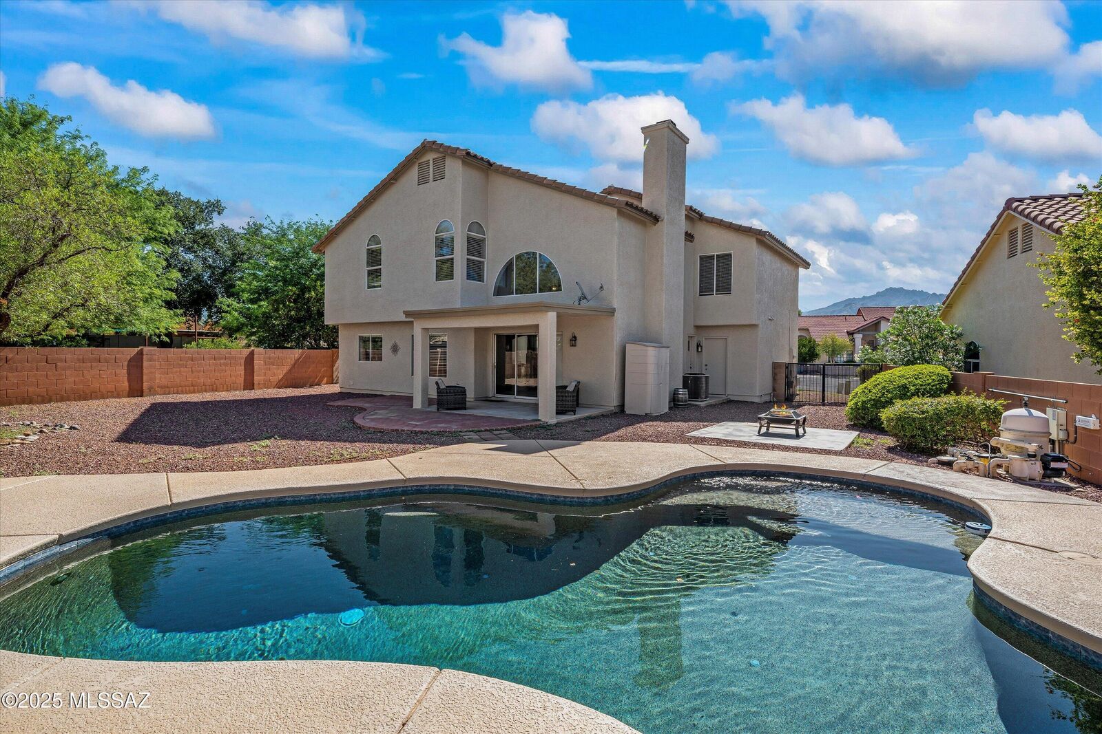 Property Photo:  11611 N Quicksilver Trail  AZ 85737 