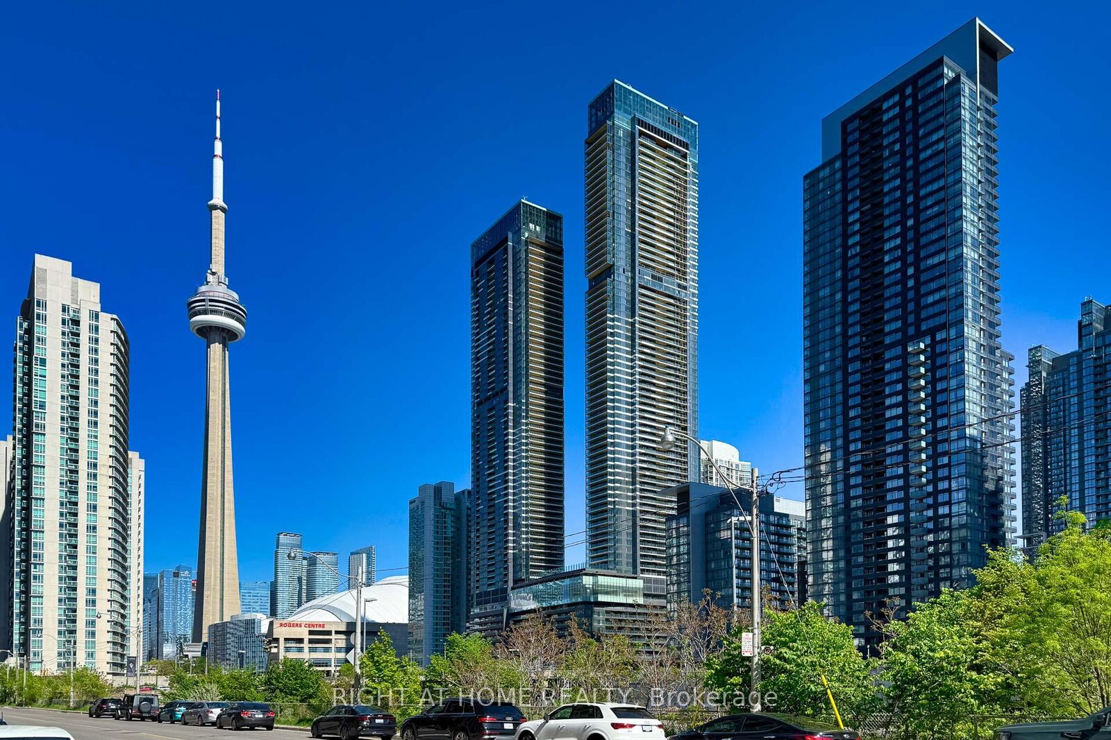Property Photo:  480 Front Street W 1316  ON M5V 0V5 