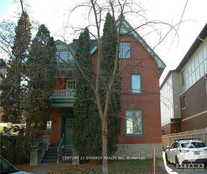 Property Photo:  458 Maclaren Street 1A  ON K1R 5K6 
