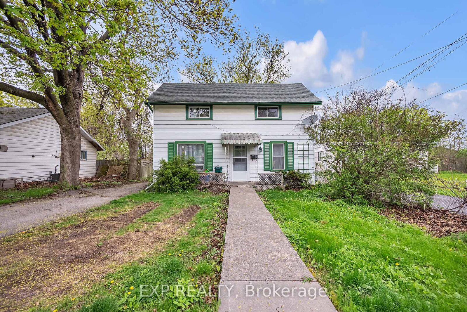 Property Photo:  45 Purdy Street  ON K8P 1Y8 