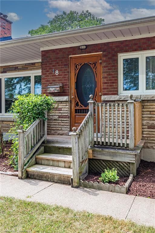 Property Photo:  18 Masterson Drive  ON L2T 3P1 