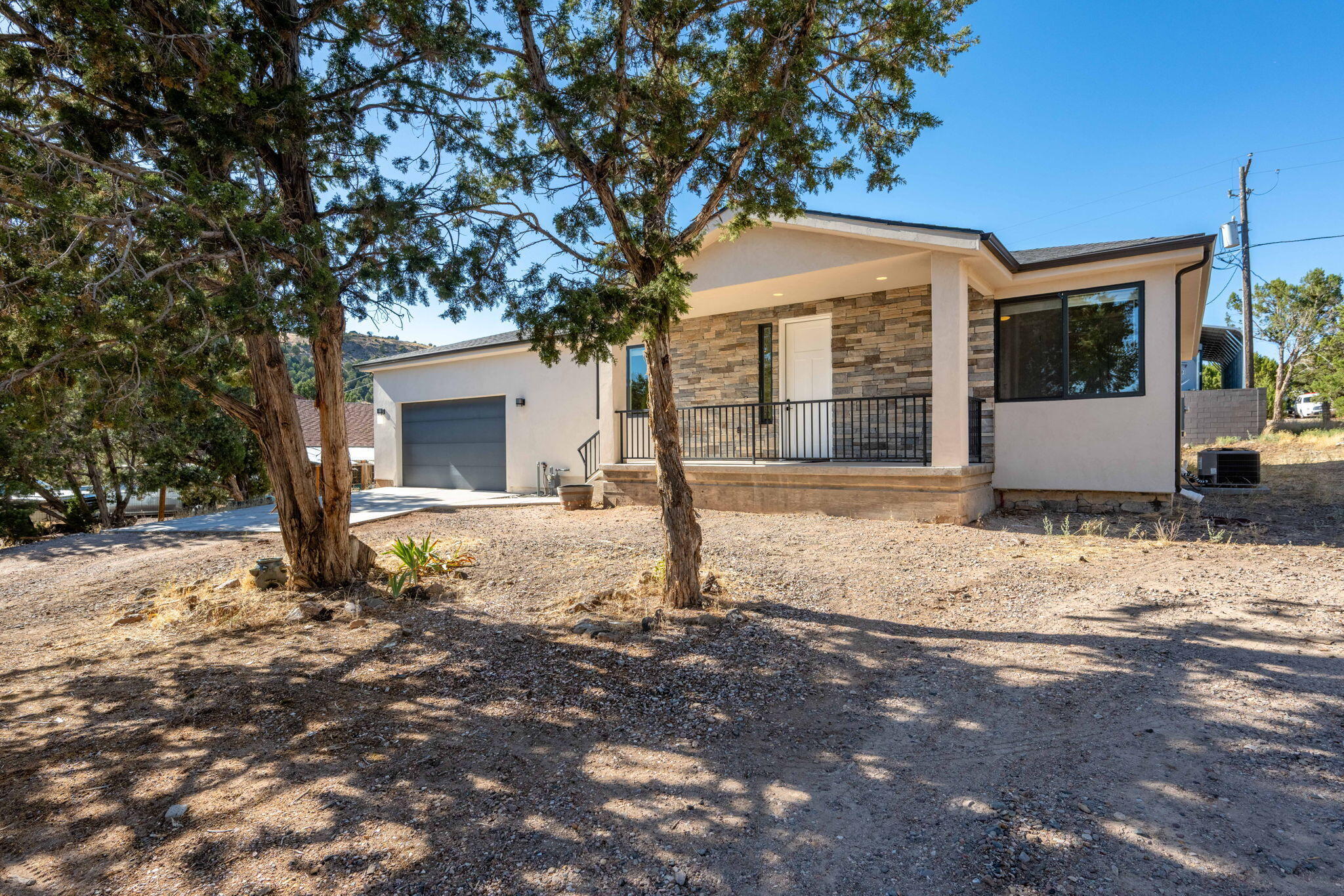 Property Photo: 187 E Christie Ln UT 84722