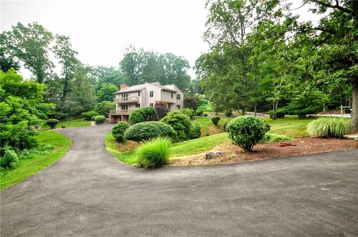 Property Photo:  168 Farmington Pl.  PA 15601 