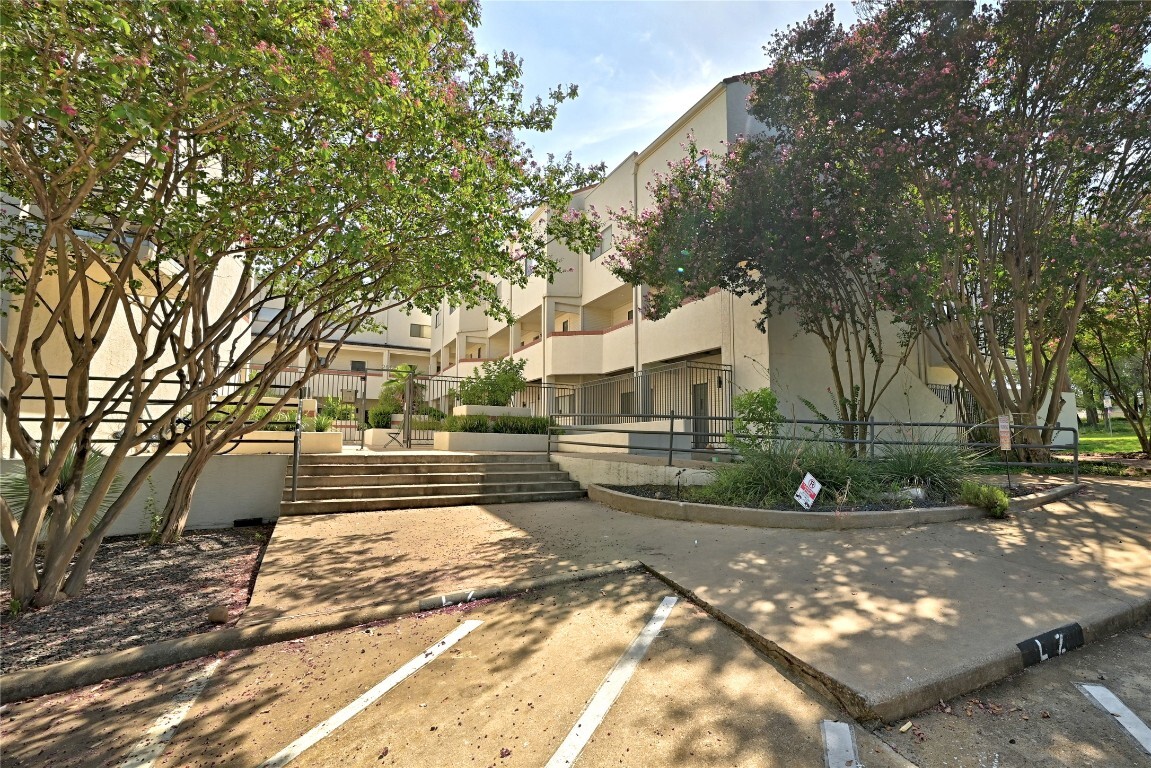 Property Photo: 2605 Enfield Road 111 TX 78703