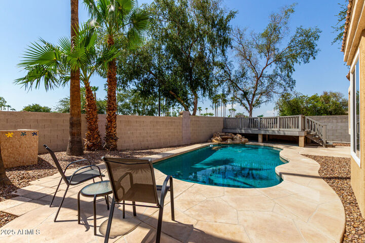 Property Photo:  1002 S Port Drive  AZ 85233 