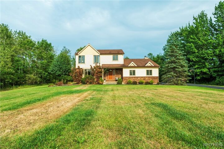 5769 Strickler Road  Clarence NY 14031 photo