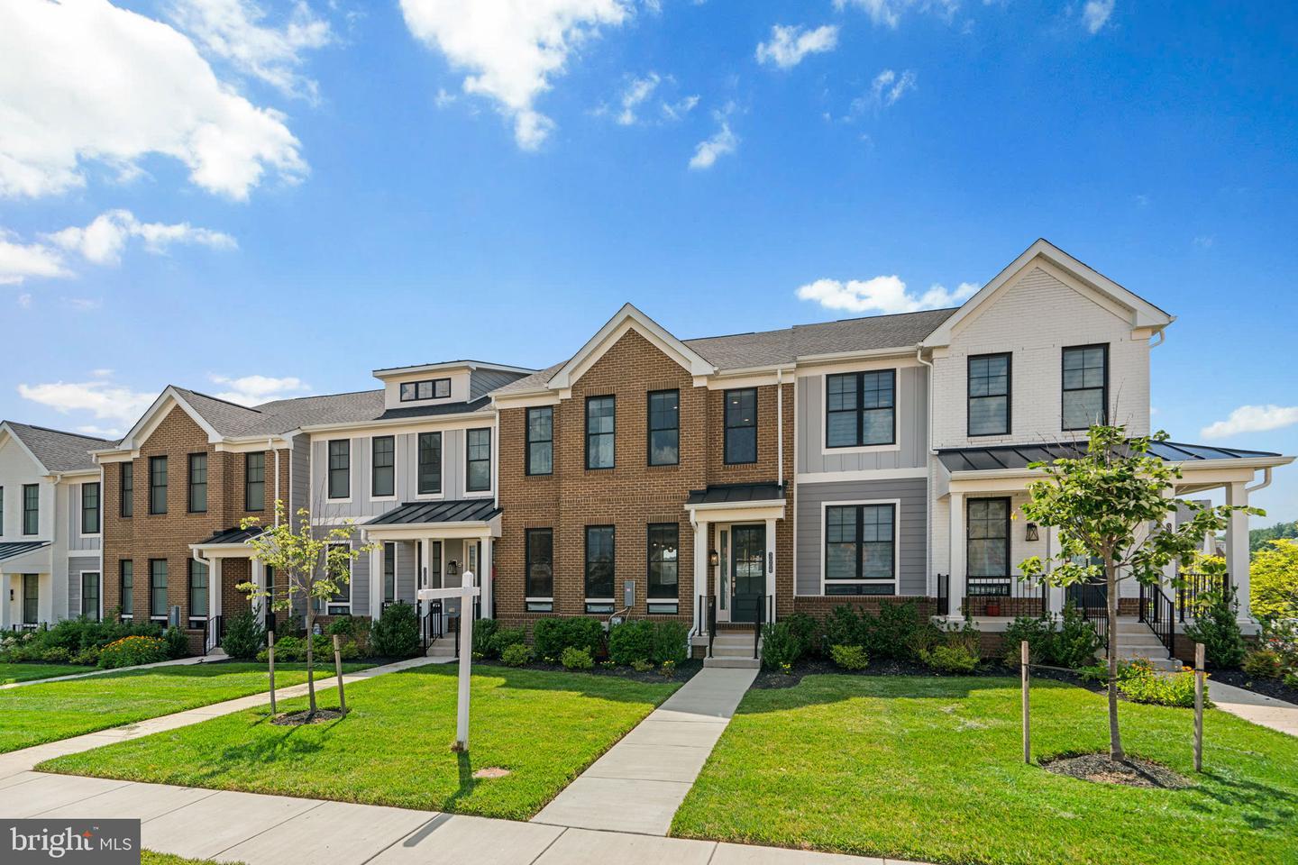 Property Photo: 3006 Mount Villa Parkway MD 21042