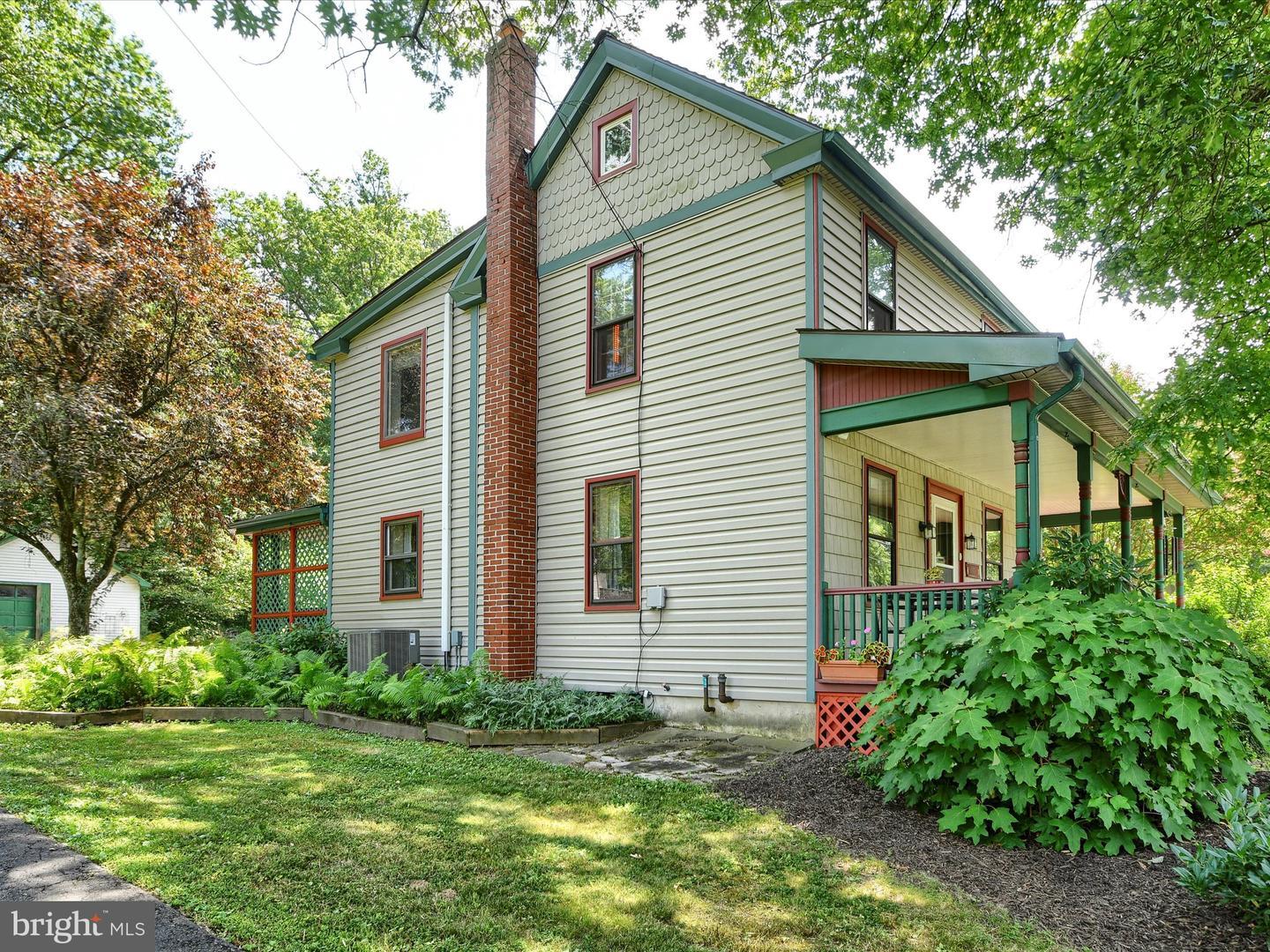Property Photo:  2221 Little Road  PA 18074 