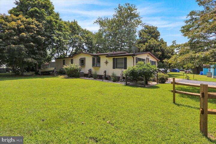Property Photo: 35536 E Harbor Drive 16911 DE 19966