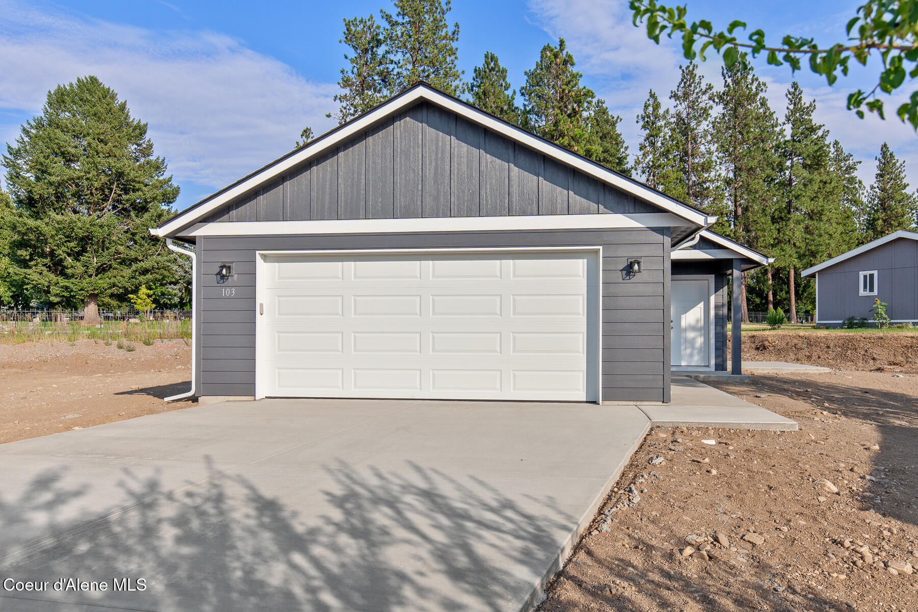 Property Photo:  103 W Narcissus Ct  ID 83854 