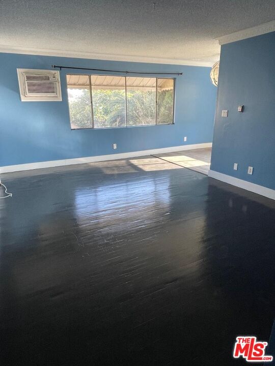 Property Photo:  417 N Ardmore Ave  CA 90004 