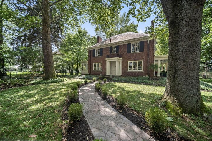 Property Photo: 4891 N High Street OH 43214