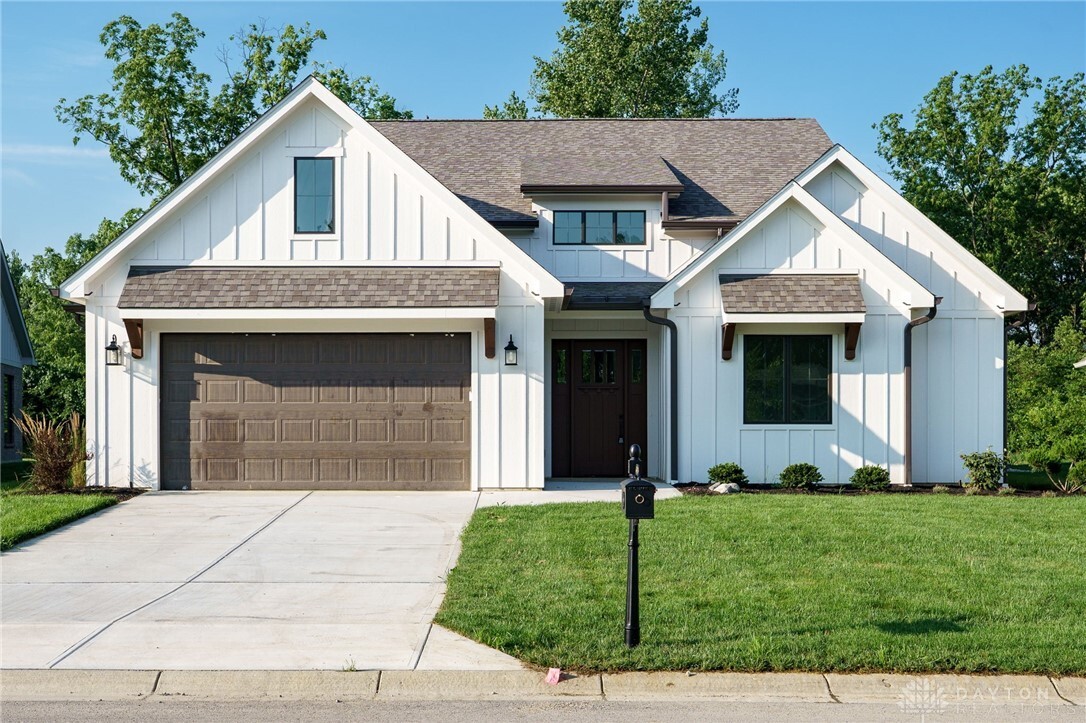 Property Photo:  860 Hidden Branches Drive  OH 45458 