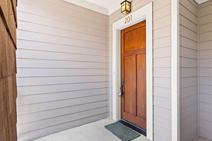 Property Photo: 1112 Prospect Promenade Unit 201 FL 32413