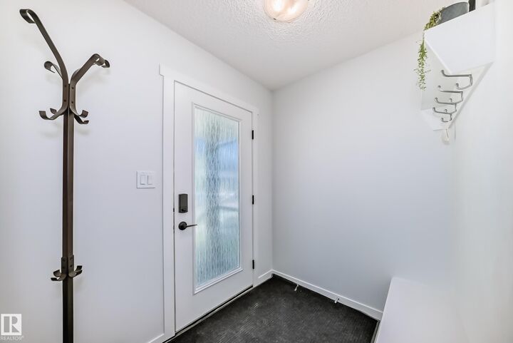 Property Photo:  5043 Kinney Link SW  AB T6W 5G5