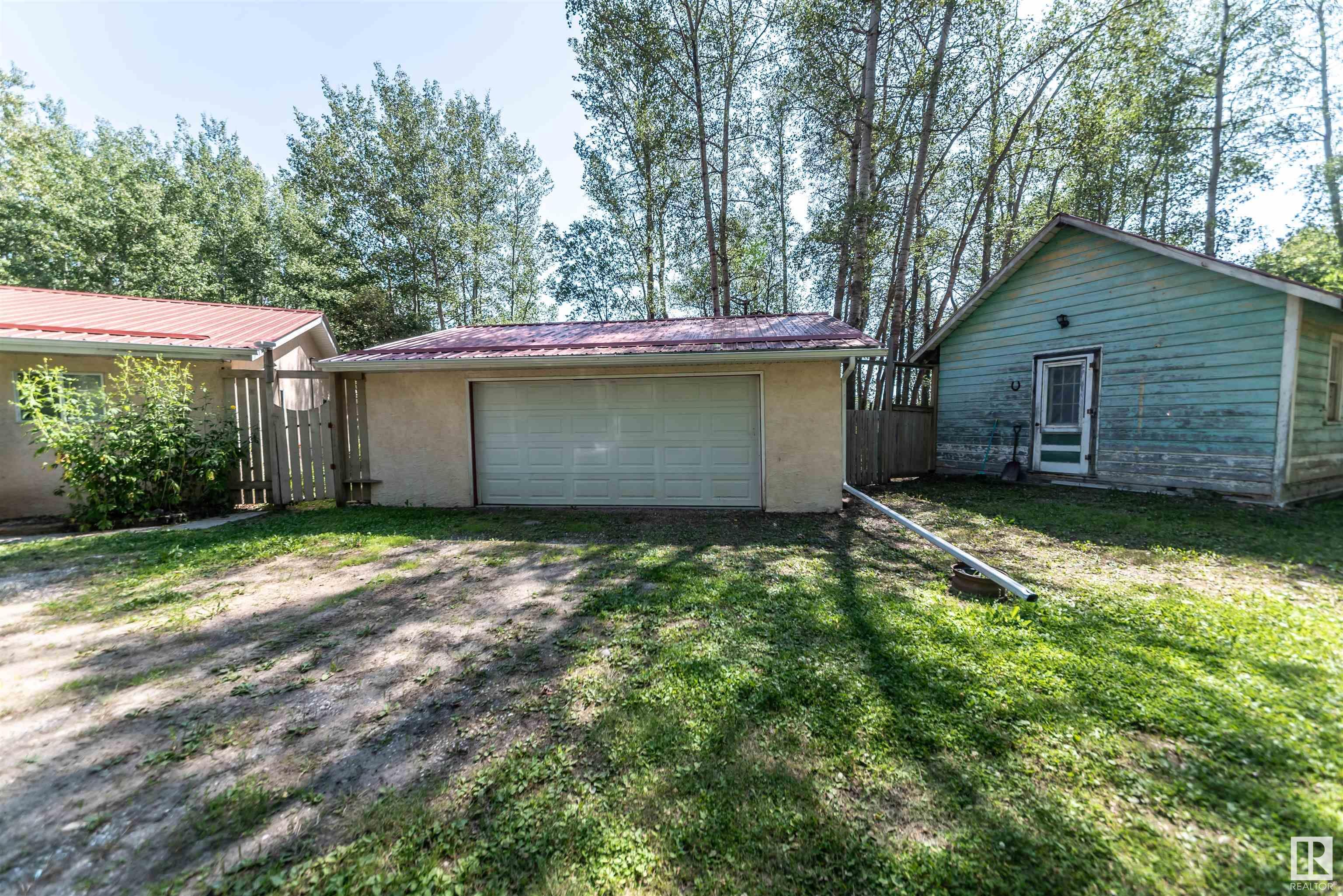 Property Photo: 4019A Hwy 633 AB T0E 0A1