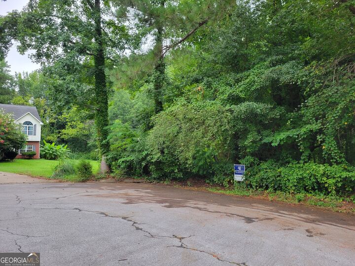 Property Photo: 2845 Heritage Lane GA 30260