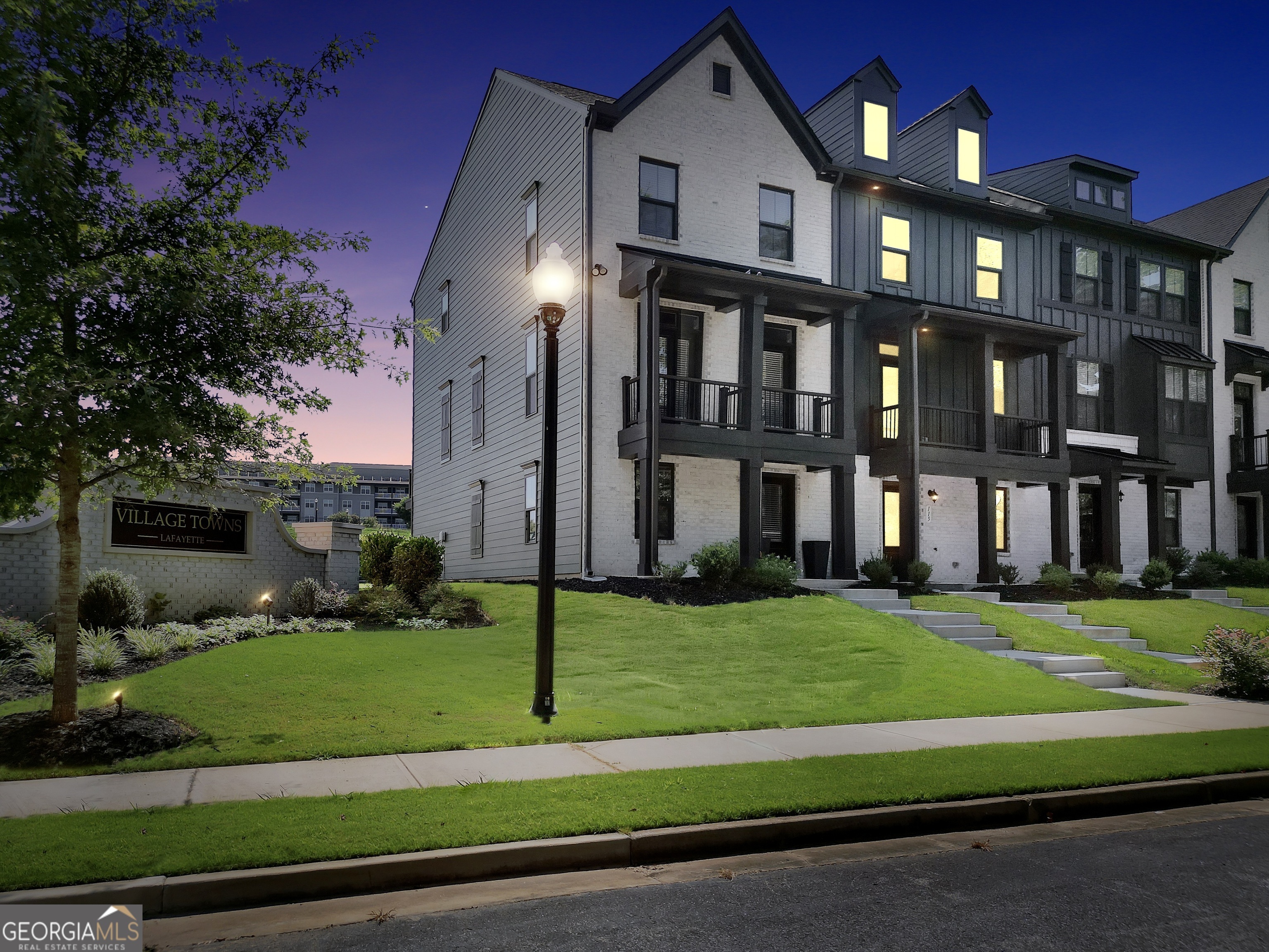 Property Photo:  115 Climbing Ivy Circle  GA 30214 
