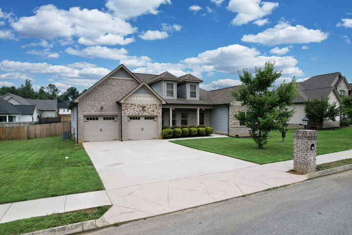 Property Photo: 210 Winding Glen Drive NW TN 37312