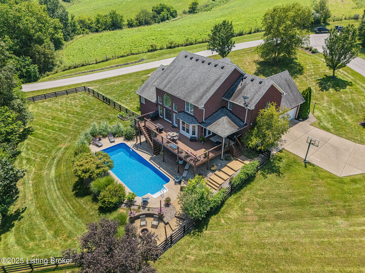 Property Photo: 3903 Clarke Pl KY 40014