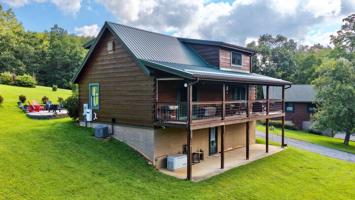 Property Photo:  57 Hillside Bluffs Ln  WV 24924 