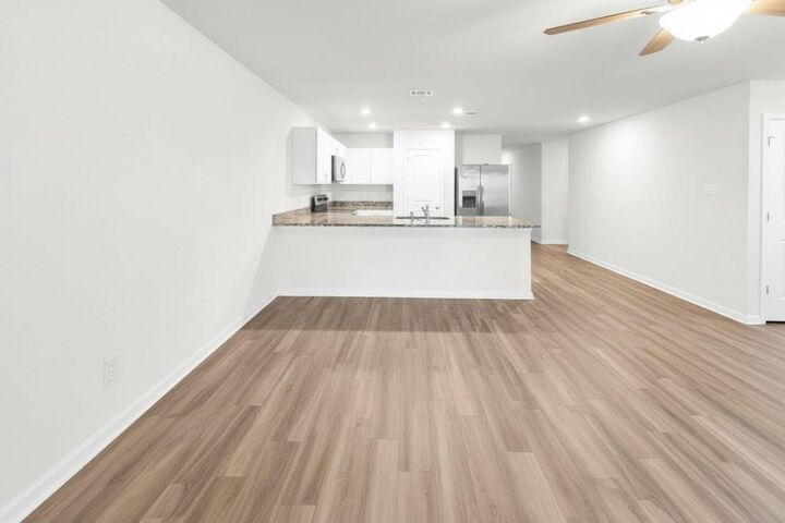 Property Photo:  146 Oak Circle  TX 77351 