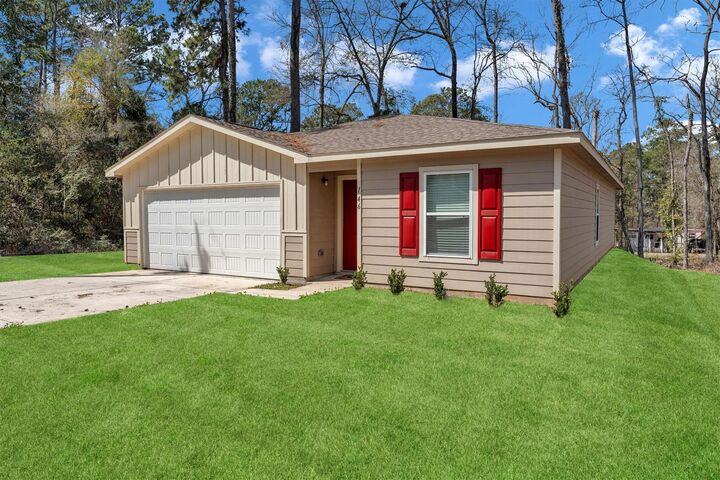 Property Photo:  146 Oak Circle  TX 77351 