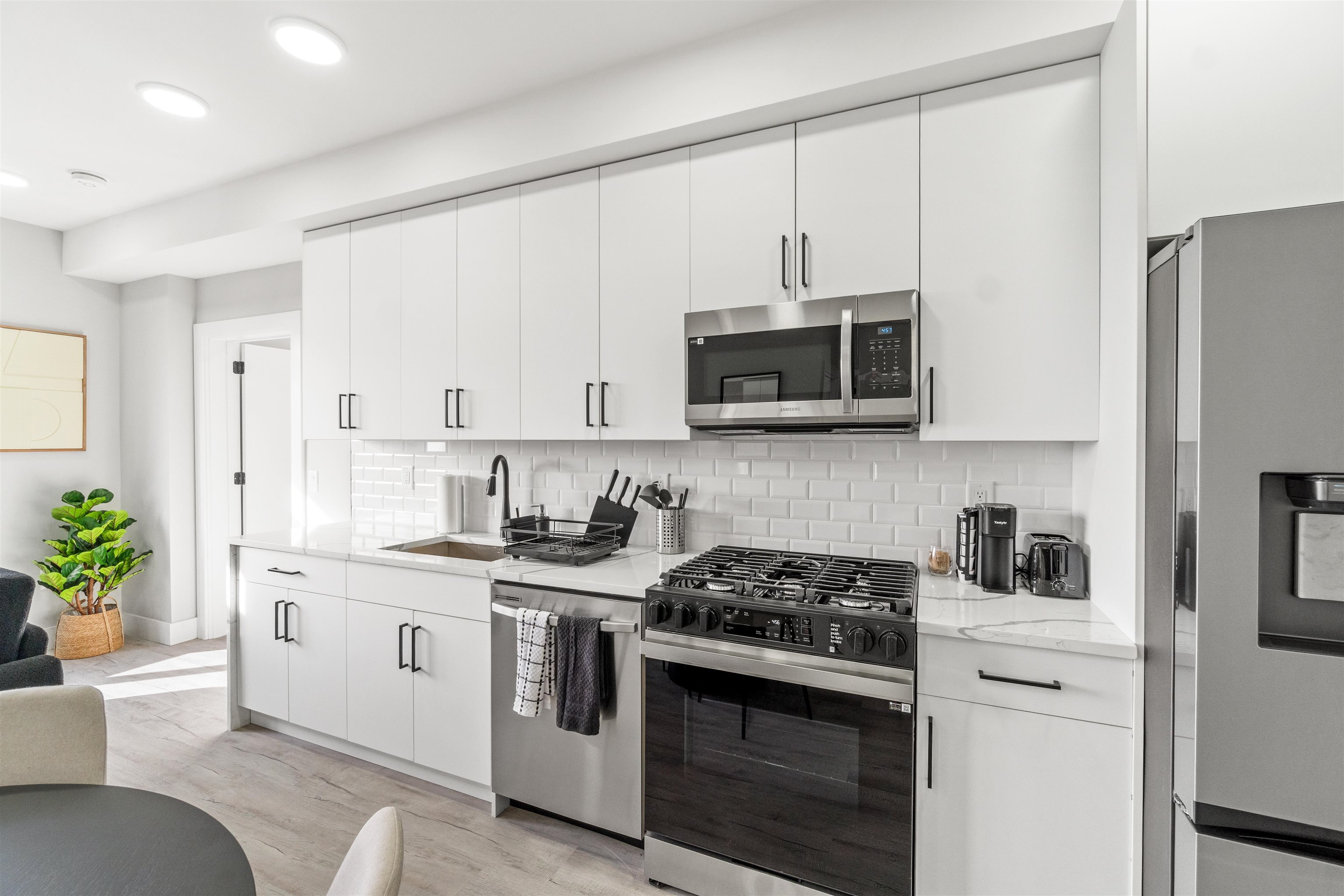 Property Photo: 80 Romaine Ave 2A NJ 07306