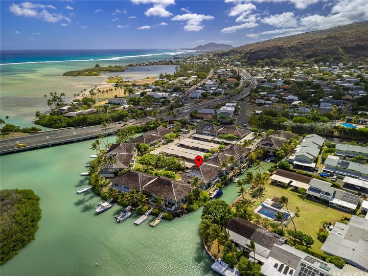 Property Photo: 211 Kawaihae Street D1 HI 96825