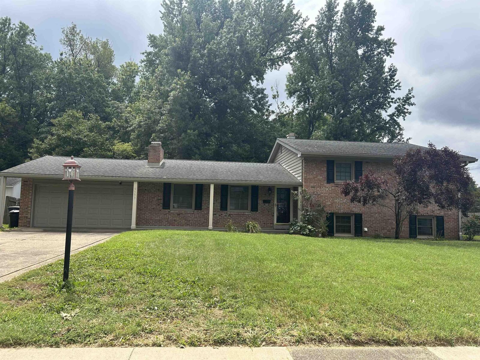 Property Photo: 2333 E Powell Avenue IN 47714