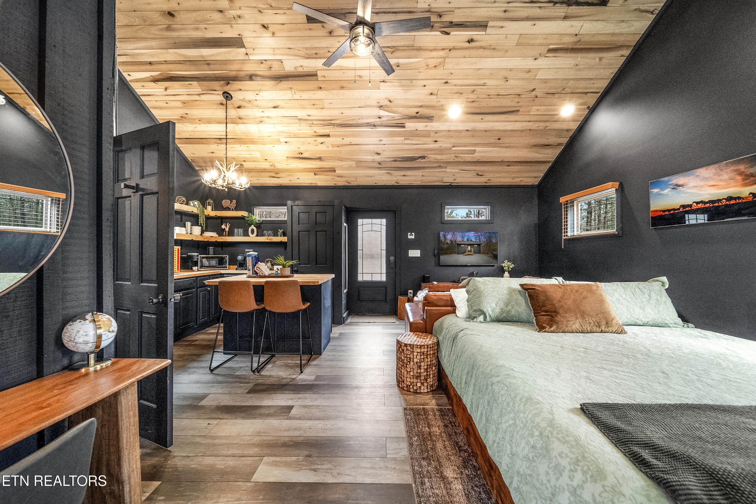 Property Photo: 1079 Shell Mountain Rd TN 37876