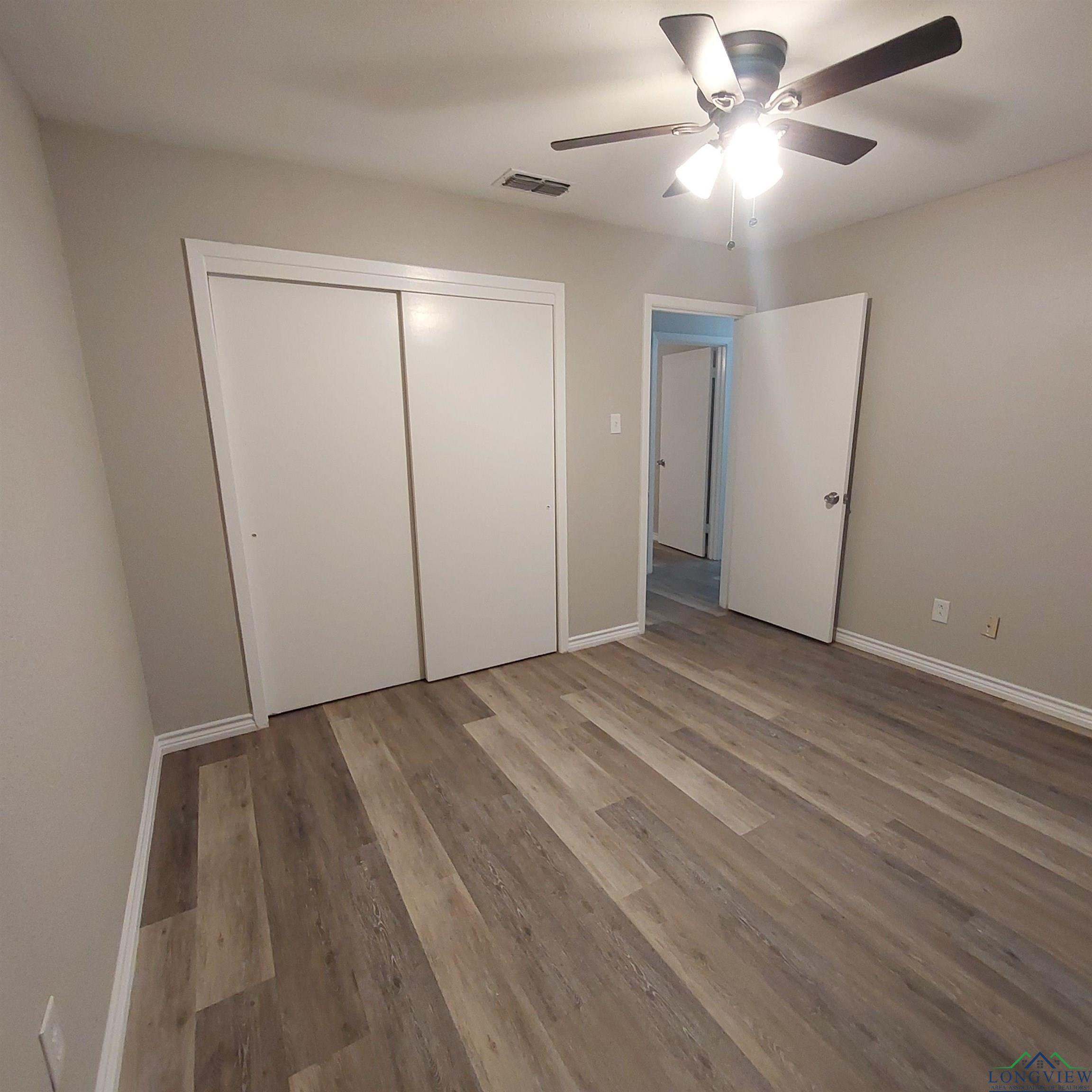 Property Photo:  203 Erskine Dr  TX 75601-3610 