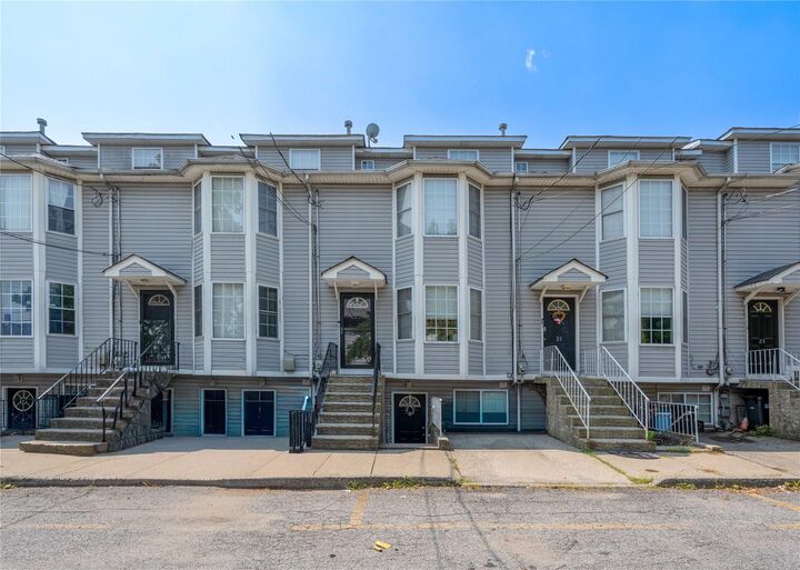 19 Laguna Lane  Staten Island NY 10303 photo