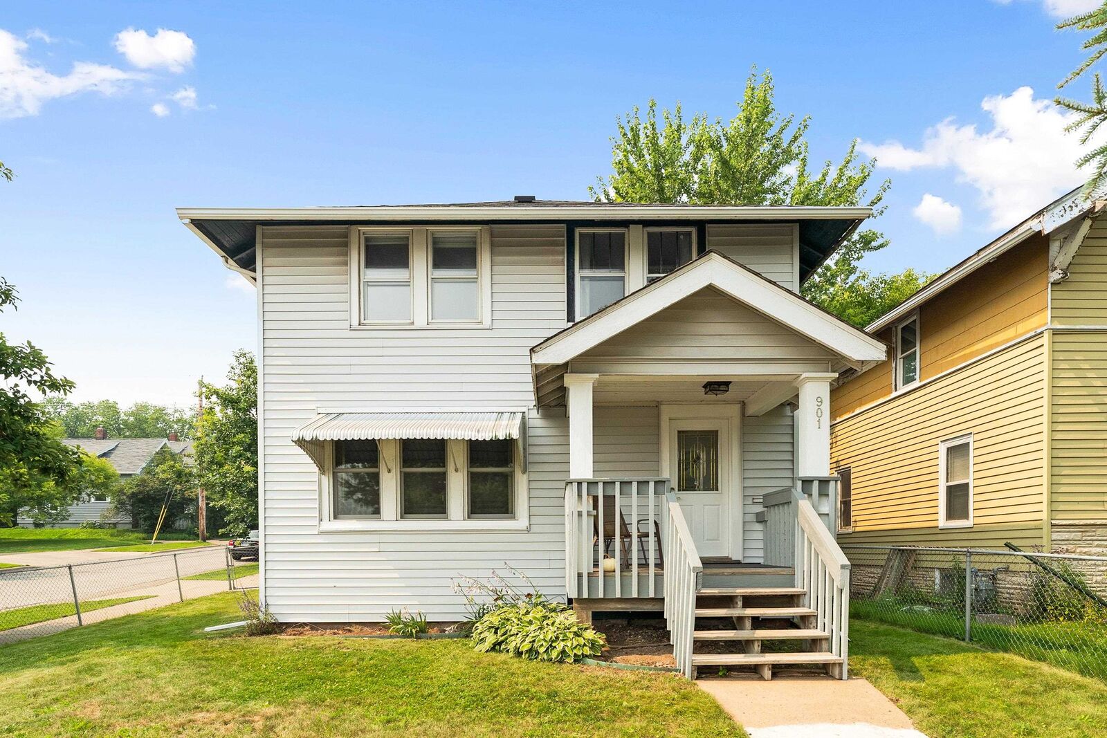 Photo de la propriété: 901 E 9th St MN 55805