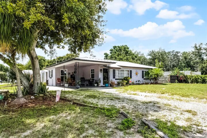 Property Photo: 5031 Timberlane Road FL 33898