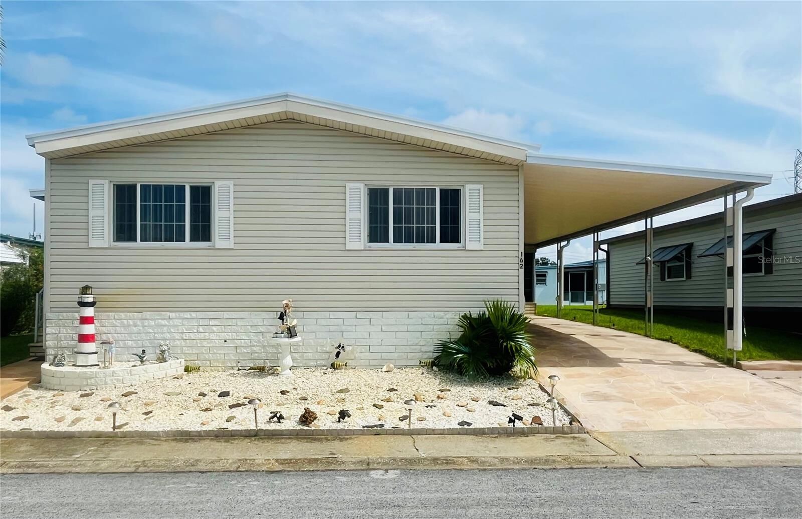 Property Photo: 162 Hickory Gate Drive FL 34684