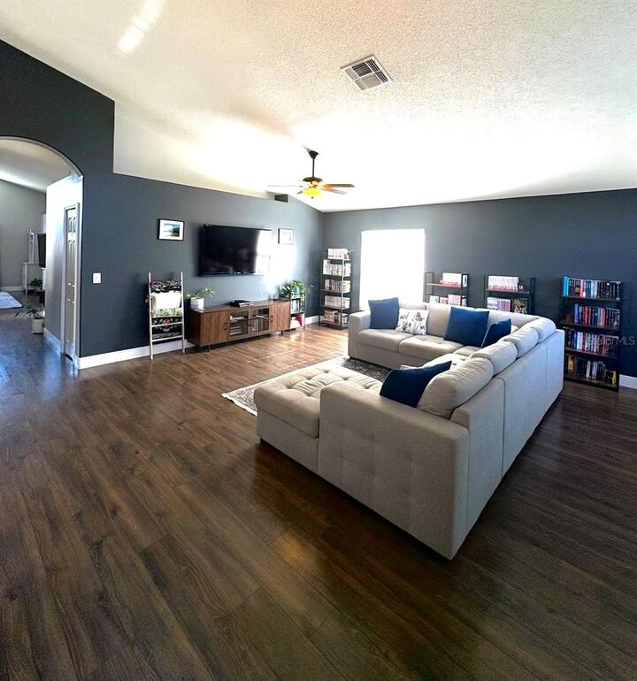 Property Photo:  1351 Crimson Clover Lane  FL 33543 