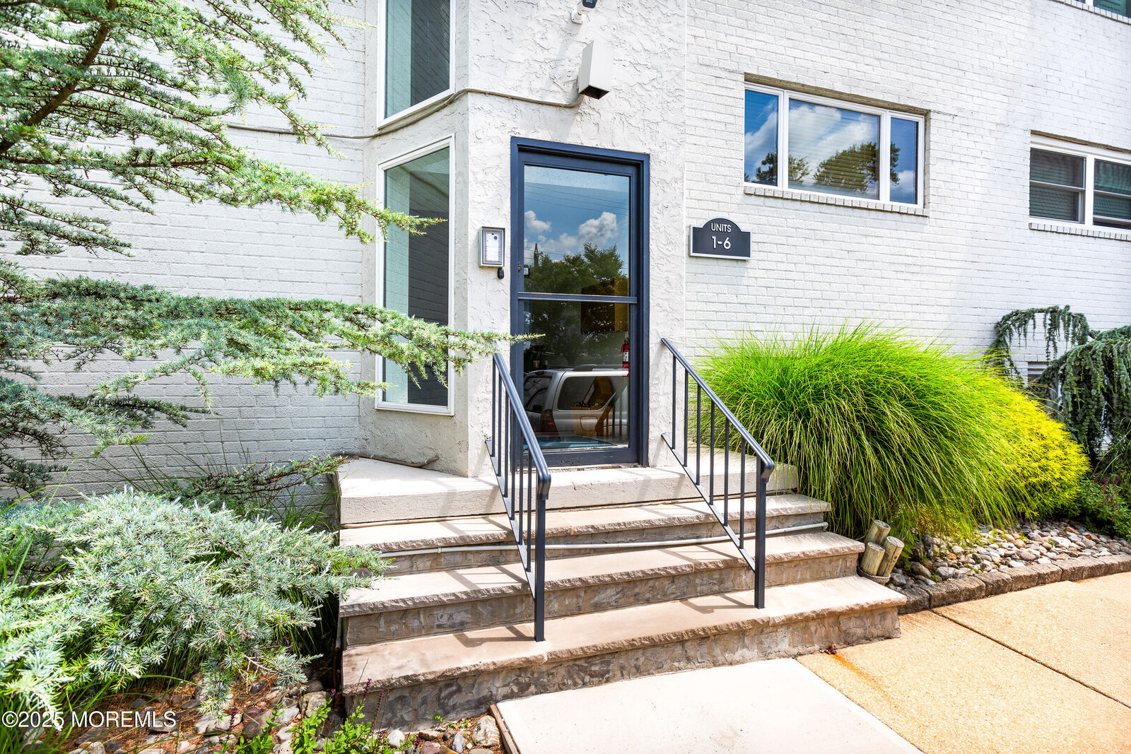 Property Photo:  138 Bodman Place  NJ 07701 