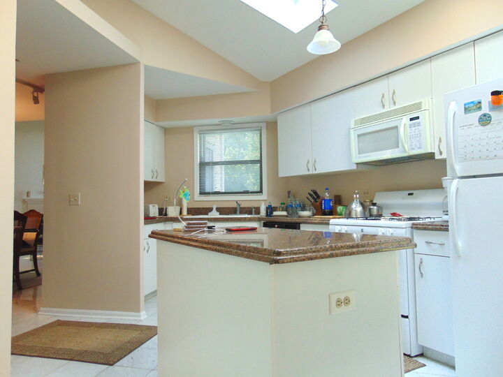 Property Photo:  858 N Auburn Woods Drive  IL 60067 