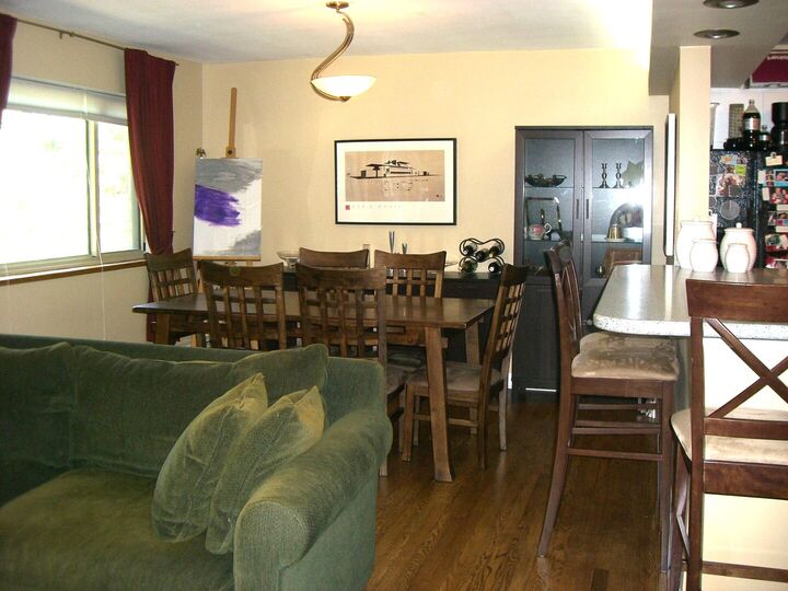 Property Photo: 737 Ridge Avenue 2E IL 60202