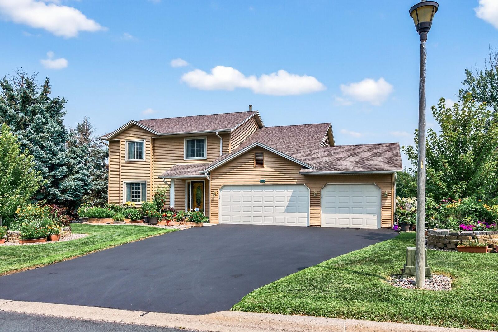 Property Photo: 4156 Hilltop Lane MN 55123