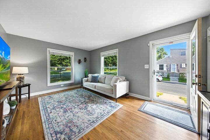 Property Photo:  3101 Idaho Avenue S  MN 55426 