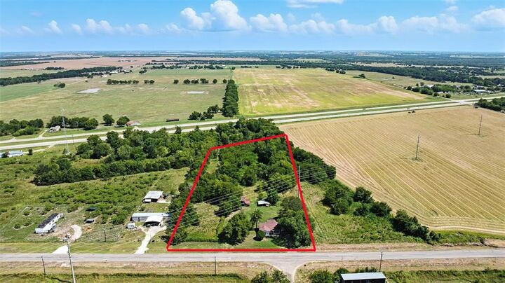 Property Photo: 1124 Farm Road 2890 TX 75448